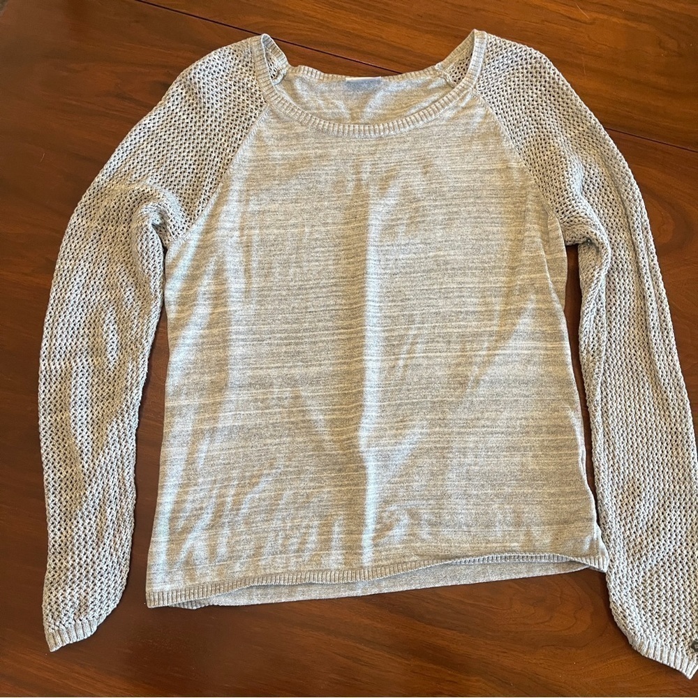 Columbia Sweater 100% Cotton Crew Neck with Mesh Sleeve Detail! Soft Grey Medium